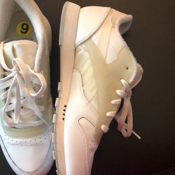 Reebok white sneakers - Picture 3 of 4